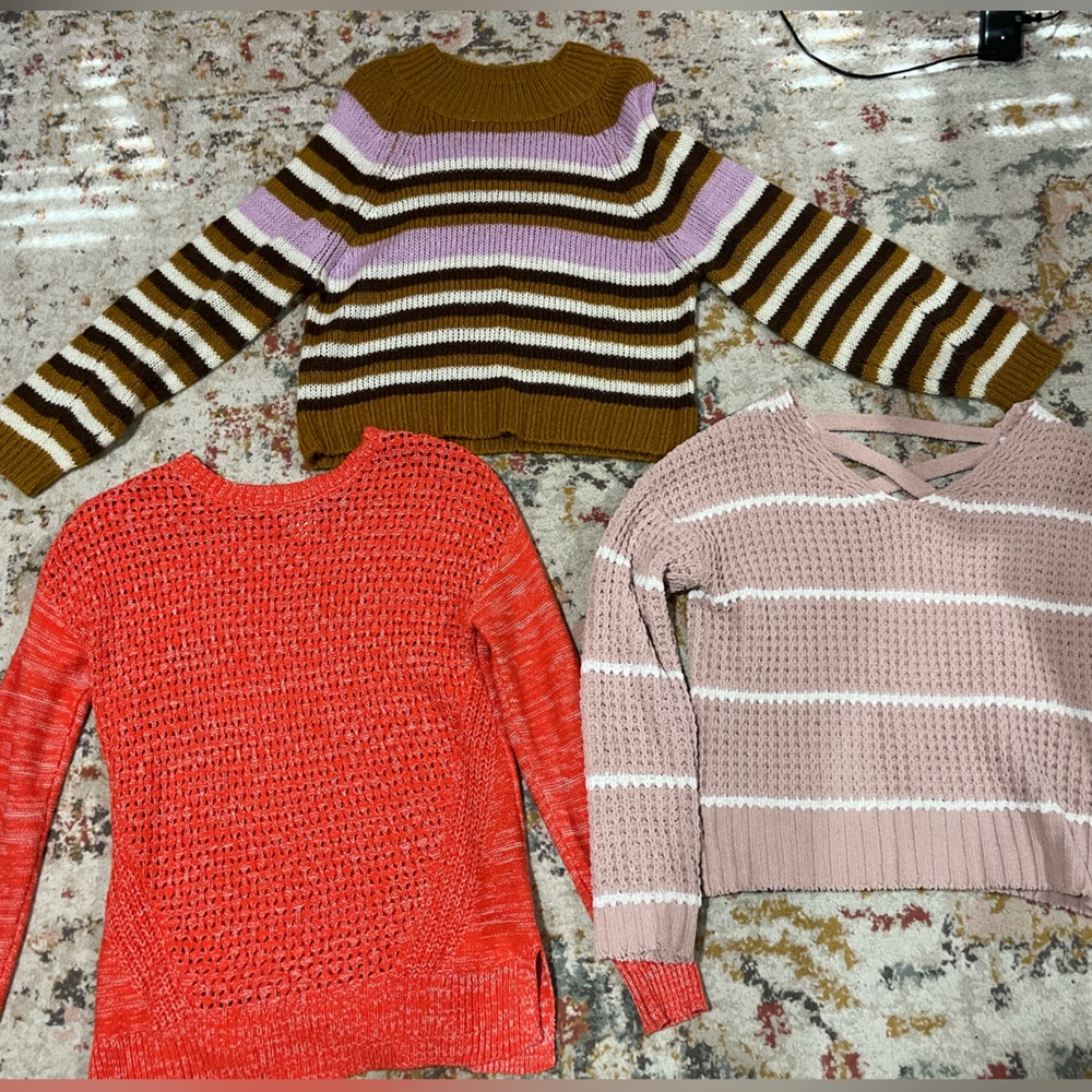 Sweater lot